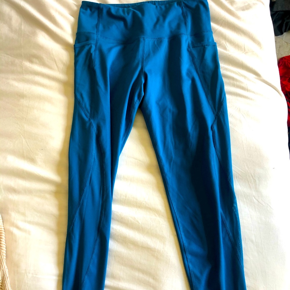 Old Navy Elevate Leggings